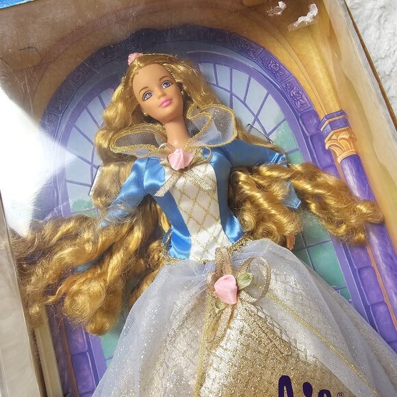 Vintage 1997 Barbie as Sleeping Beauty Collector's Edition Doll NRFB 18586 - Picture 2 of 11